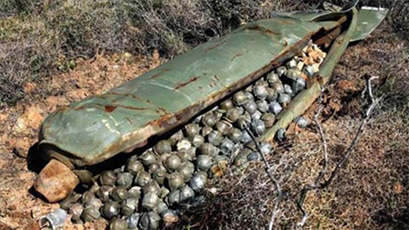 Denuncian el uso de bombas prohibidas contra civiles en Yemen